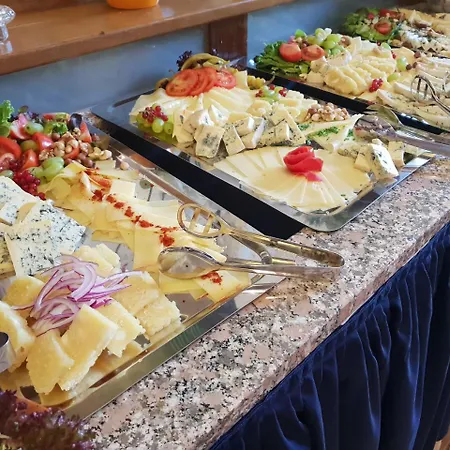 Hotel Kaiser Franz Josef Rohr im Gebirge